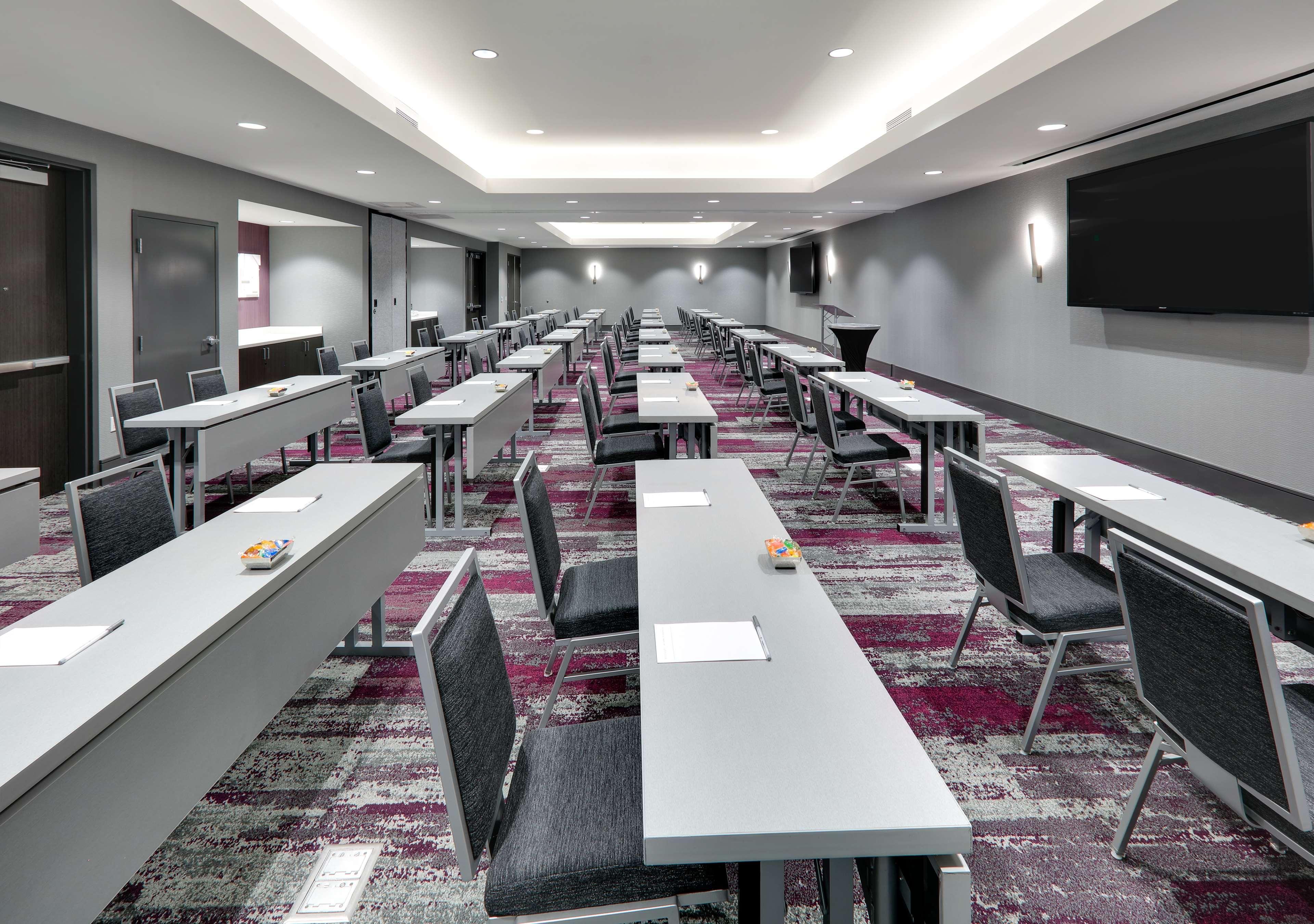 Hampton By Hilton Irvine Spectrum Forest Hotel Lake Forest