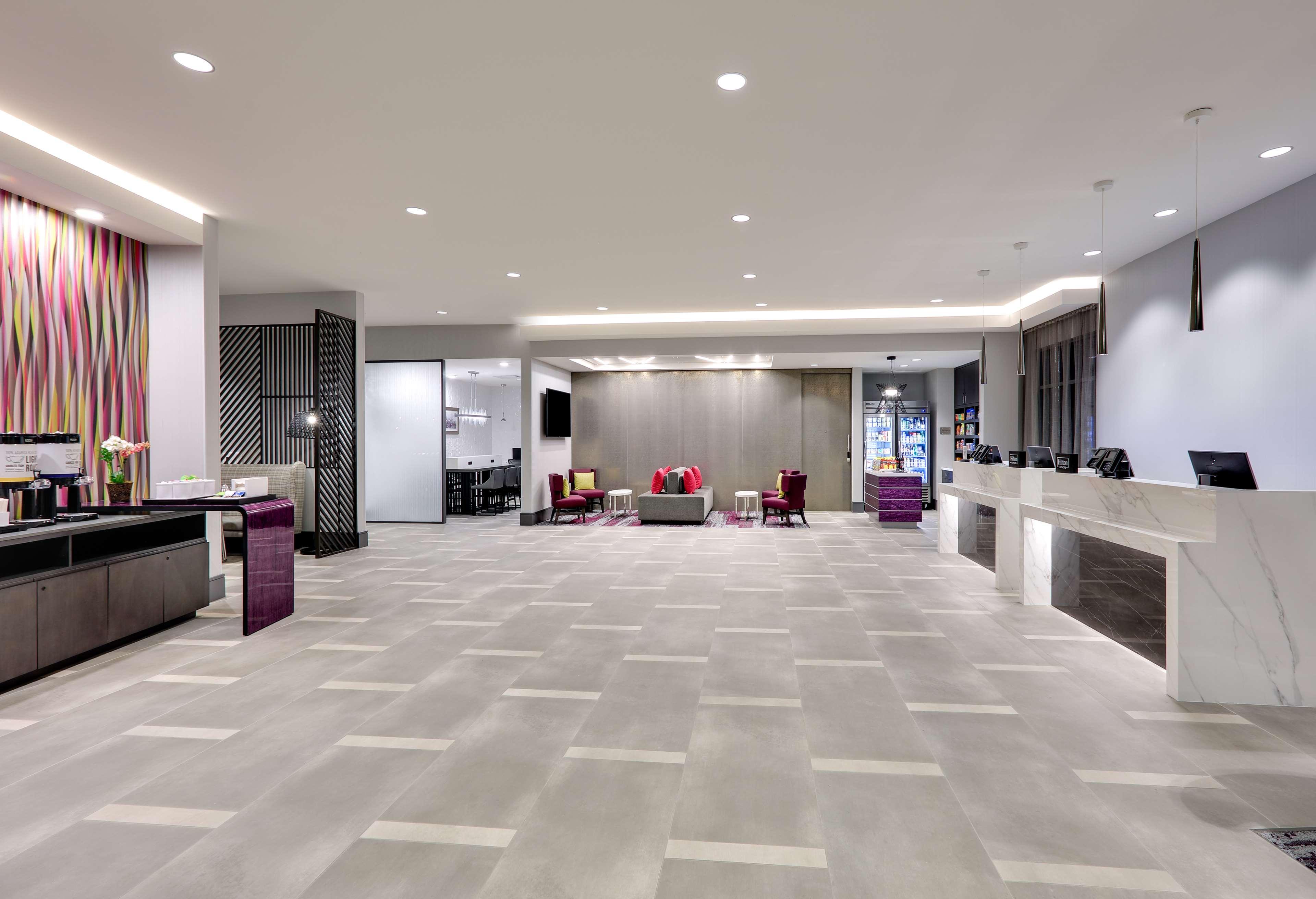 Hotel Hampton By Hilton Irvine Spectrum Forest